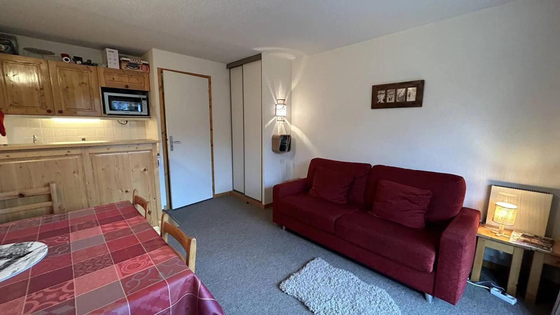 Studio Alpin Confortable Avec Wifi Et Balcon - Meribel - Fr-1-355-268 Les Allues Apartment